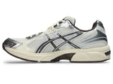 ASICS official gallery | 1203A609-114 | 04-SR_LT-side-right-left-facing