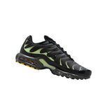 DBE Kickscrew cover | DM0032-035 | Nike Air Max Plus Iron Gray Light Liquid Lime Black | source:Kickscrew image:02 | angle:-16 | canvas:1080