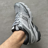 Saucony ProGrid Omni 9 Microchip