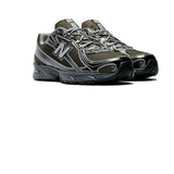 New Balance 740 Black Metallic U7407YI product image 3