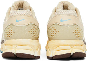 Double Boxed  299.99 Nike Air Zoom Vomero 5 Oatmeal (W) Double Boxed