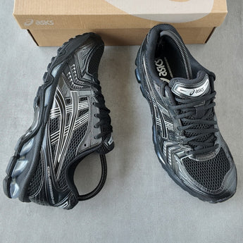 R2R real-shot image | ASICS Gel-Kayano 14 Black Pure Silver | seq:1 | source:ASICS Gel-Kayano 14 Black Pure Silver (1).jpg