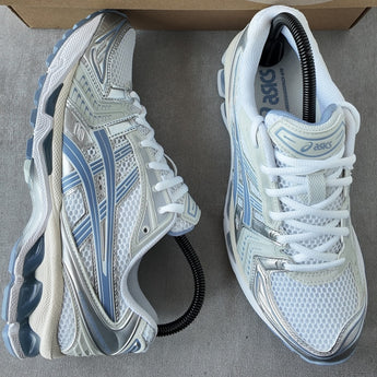 R2R real-shot image | ASICS Gel-Kayano 14 White Light Navy | seq:4 | source:ASICS Gel-Kayano 14 White Light Navy_4.jpg