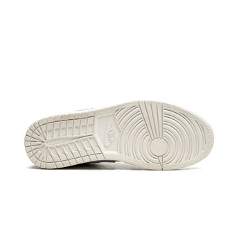 Jordan 1 Low Paris CV3043-100 product image 5