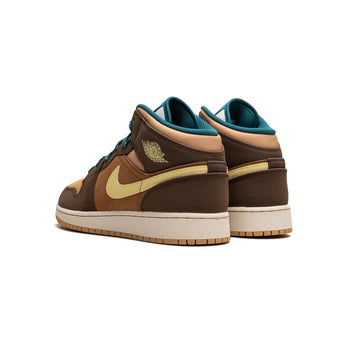 Jordan 1 Mid Cacao Wow (GS) DZ6335-200 product image 3