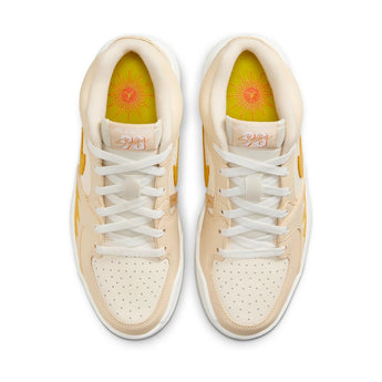 Jordan Stadium 90 Pale Vanilla Coconut Milk Tour Yellow Yellow Ochre (Women's) product image 4