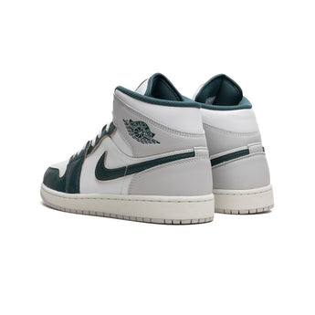 Jordan 1 Mid SE Oxidized Green FQ7720-103 product image 3