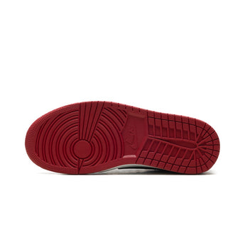 Jordan 1 Retro Low OG Chicago (2025) HQ6998-600 product image 5