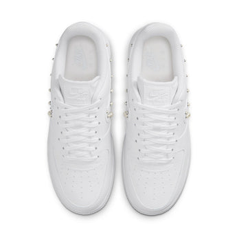 DBE B2B media | channel:nike_official_shoe | sku:IU7557-100 | index:4