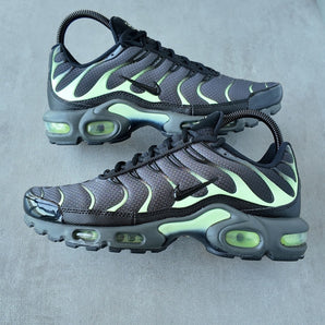 Nike Air Max Plus Iron Gray Light Liquid Lime Black - Image 1