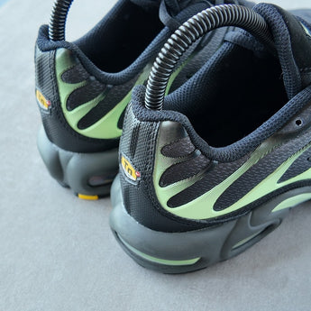Nike Air Max Plus Iron Gray Light Liquid Lime Black - Image 6