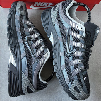 R2R real-shot image | Nike P-6000 Suede Anthracite Metallic Silver | seq:4 | source:Nike P-6000 Suede Anthracite Metallic Silver_4.jpg