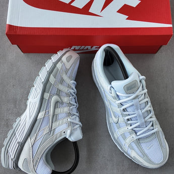 R2R real-shot image | Nike P-6000 Summit White Pure Platinum (Women's) | seq:1 | source:Nike P-6000 Summit White Pure Platinum (Women's) (1).jpg