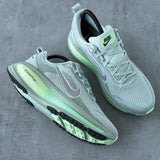 Nike Vomero 18 Light Silver Barely Volt Dusty Olive College Grey - Image 4