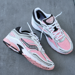 Saucony ProGrid Omni 9 White Touch