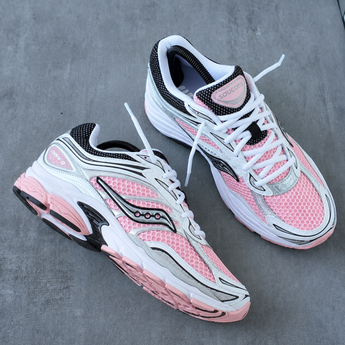 Saucony ProGrid Omni 9 White Touch