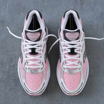 Saucony ProGrid Omni 9 White Touch