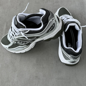 SAUCONY PROGRID OMNI 9 BLACK WHITE