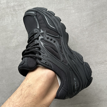 Saucony ProGrid Omni 9 Armor Black