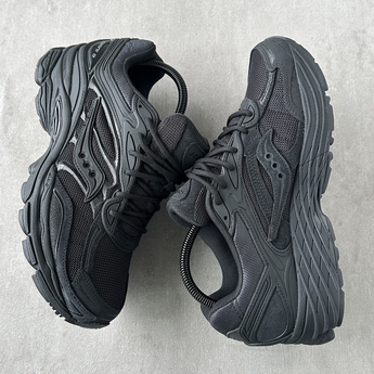 Saucony ProGrid Omni 9 Armor Black