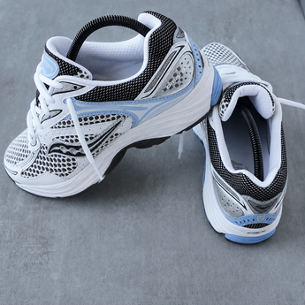 Saucony ProGrid Omni 9 Blissful White