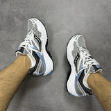 Saucony ProGrid Omni 9 Blissful White - Double on-foot view (2026-10-10)