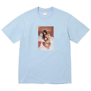 Supreme x Larry Clark Neighbor Tee 'Powder Blue' | FW26T53-POWDER-BLUE | image 1