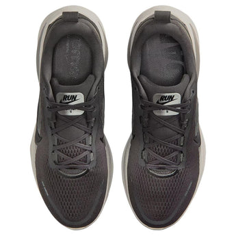 Nike Vomero 18 Medium Ash College Grey | HM6803-215 | image 4