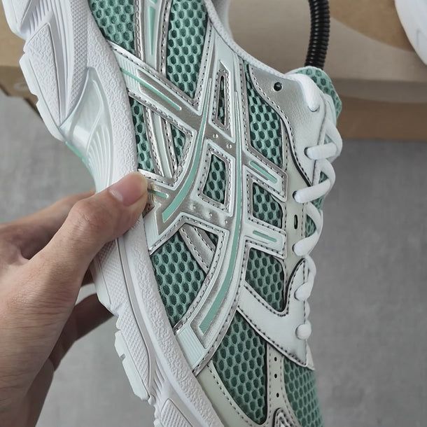 DBE product video | ASICS Gel-1130 Verdigris Pure Silver | source:local muted | canvas:1080