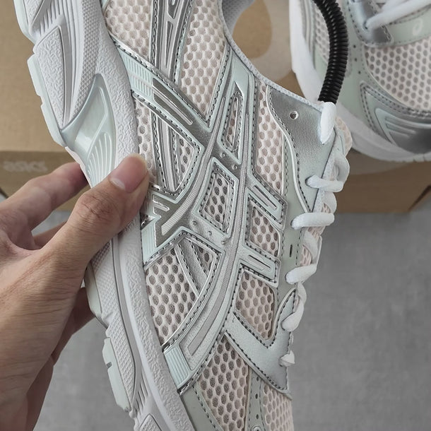 DBE product video | ASICS Gel-1130 Blush Pure Silver | source:local muted | canvas:1080