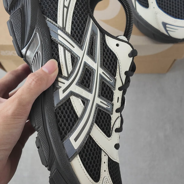 DBE product video | ASICS Gel-1130 Black Cream | source:local muted | canvas:1080