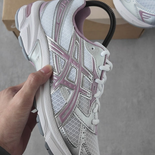 DBE product video | ASICS Gel-1130 White Taro Purple | source:local muted | canvas:1080