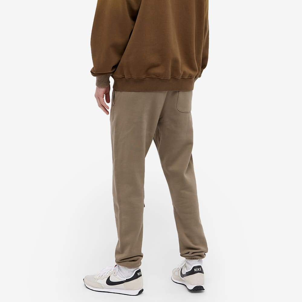 Double Boxed hoodie 219.99 FEAR OF GOD ESSENTIALS SS21 SWEATPANTS TAUPE Double Boxed