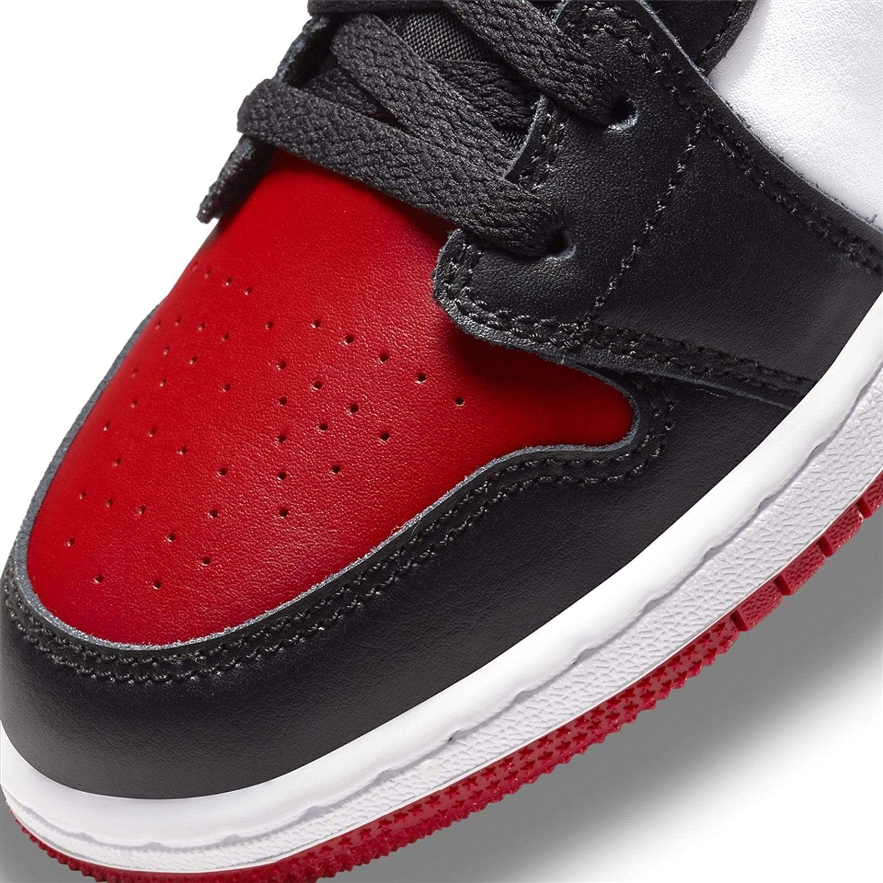 Nike Air Jordan 1 Low Bred Toe GS