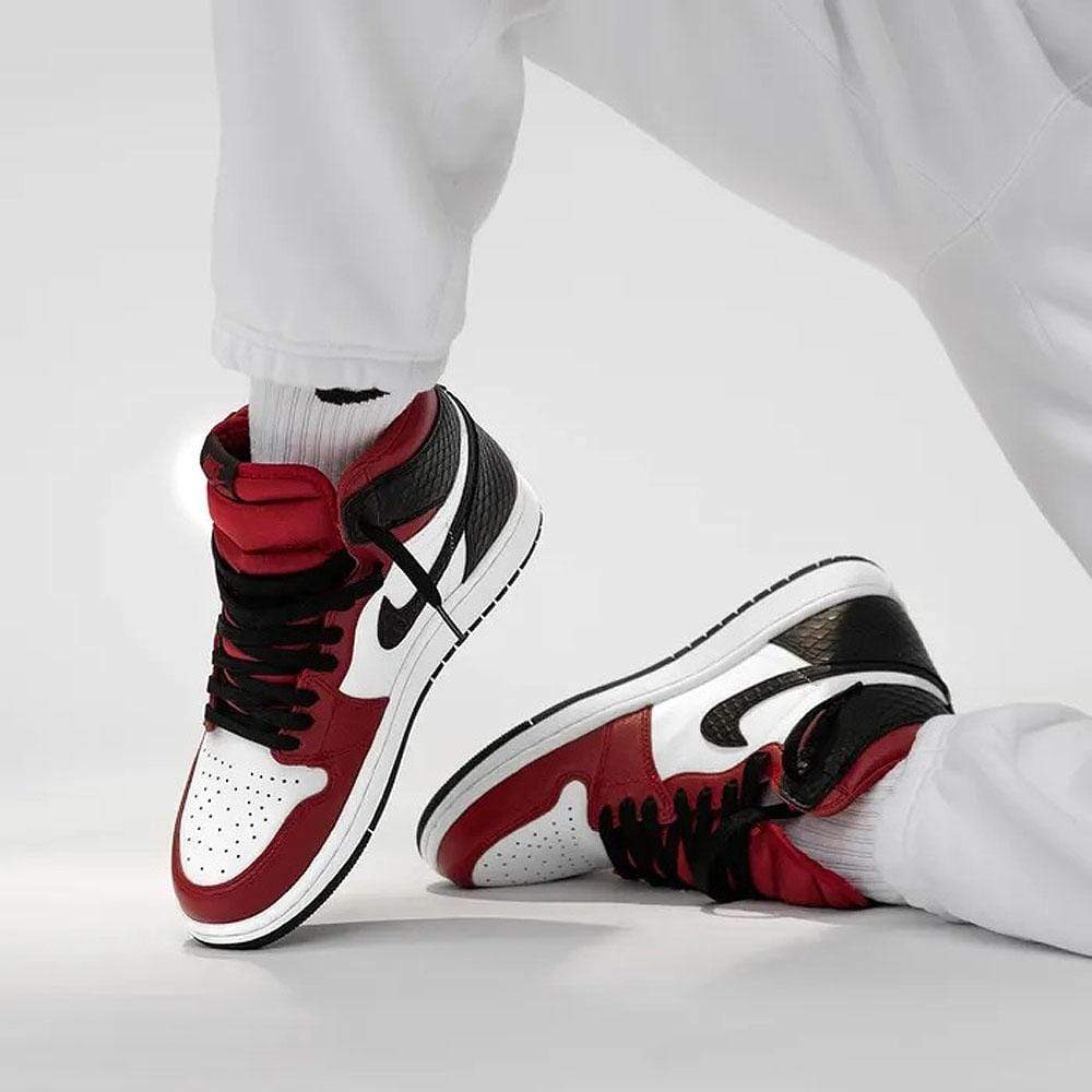 Nike Air Jordan 1 High Satin Snake Chicago W Double Boxed