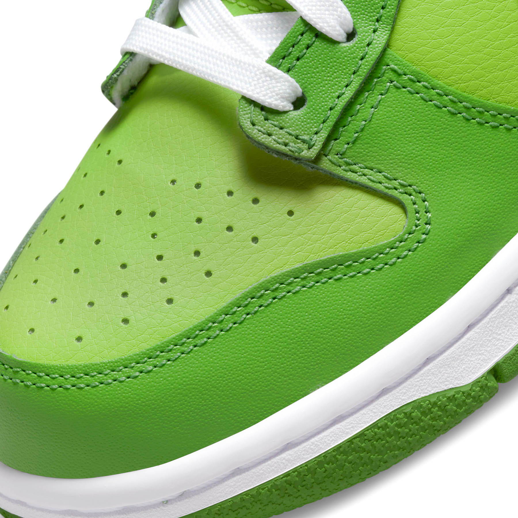 Double Boxed  199.99 Nike Dunk Low Chlorophyll Double Boxed