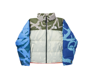 Double Boxed hoodie 474.99 KAWS x The North Face Retro 1996 Nupste Jacket Moonlight Ivory Double Boxed